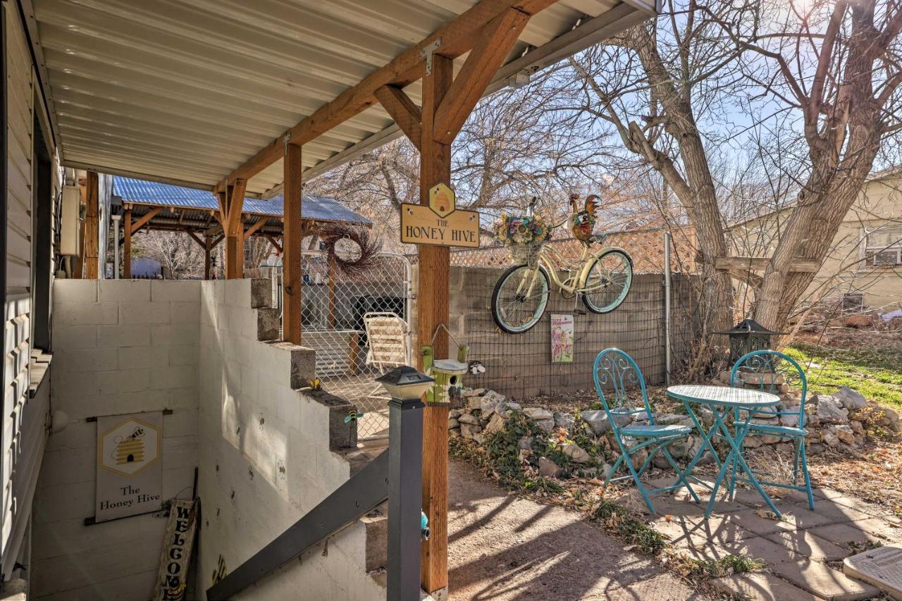 Cozy And Vintage Cedar City Apartment With Fire Pit! Exterior photo