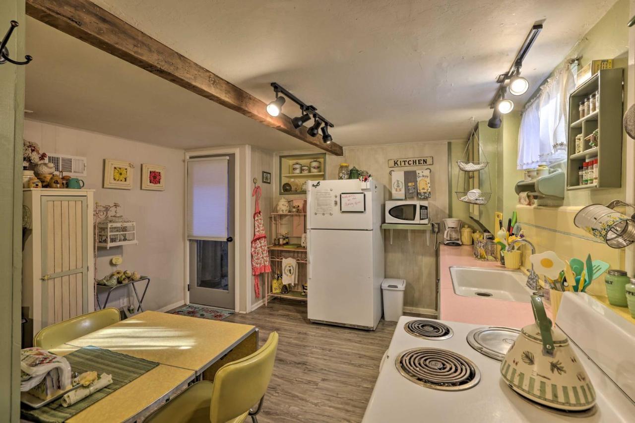 Cozy And Vintage Cedar City Apartment With Fire Pit! Exterior photo