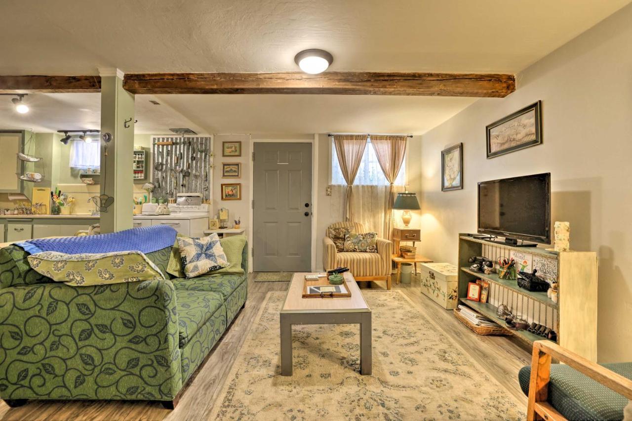 Cozy And Vintage Cedar City Apartment With Fire Pit! Exterior photo